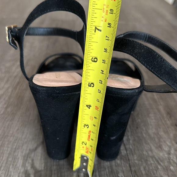 MADDEN GIRL| Cena Wedge Sandals - Picture 3 of 8